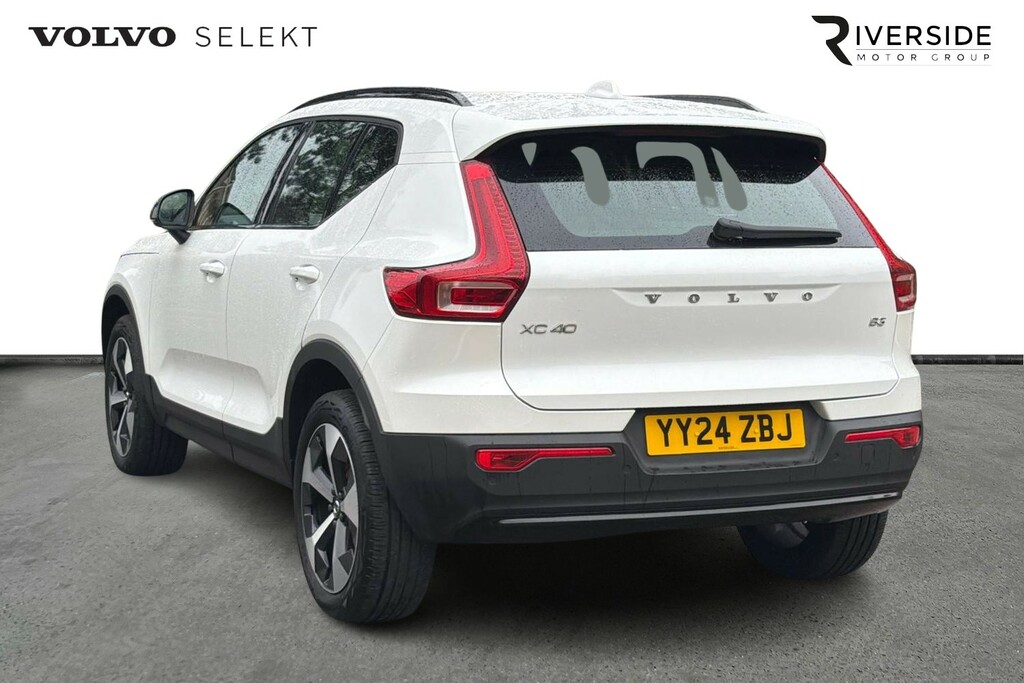 Volvo XC40 Plus, B3 Mild Hybrid, Dark YY24ZBJ White #6