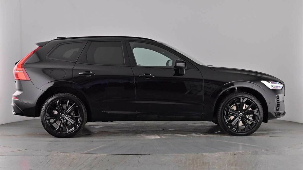 Volvo XC60 Black Edition Plus T6 Awd Plug-in Hybrid Delivery Black #3