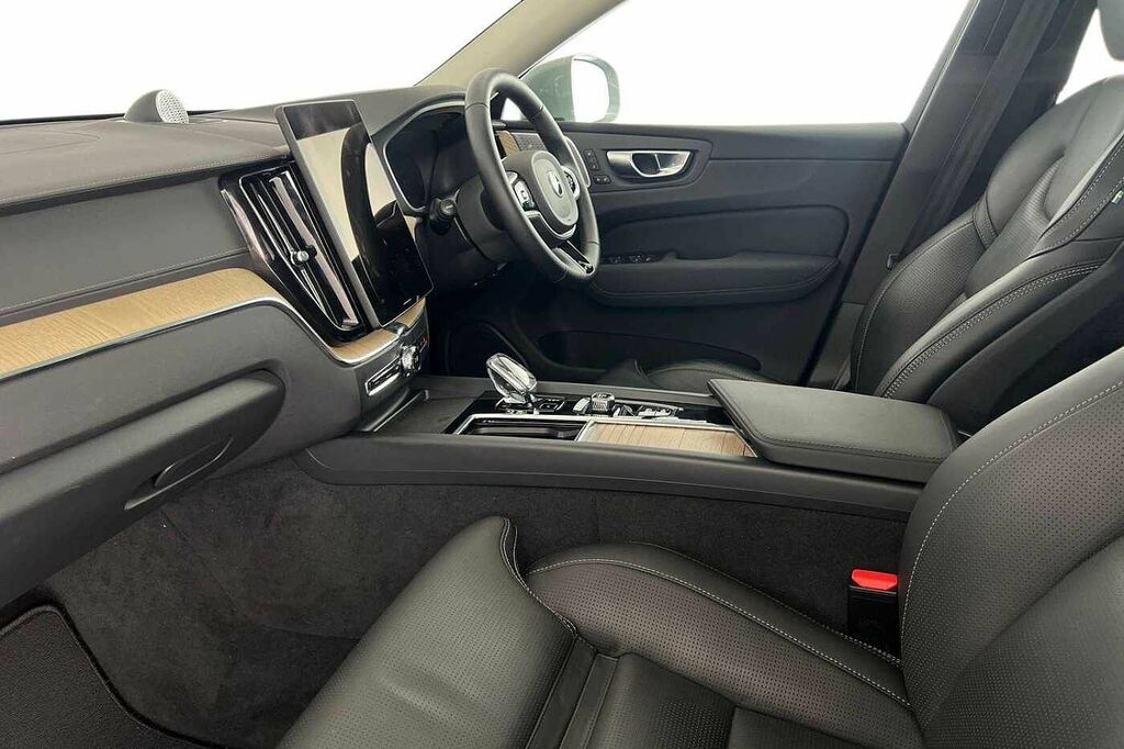 Volvo XC60 B5 Ultra, Awd Mild Hybrid, Bright RJ25NMF Grey #4