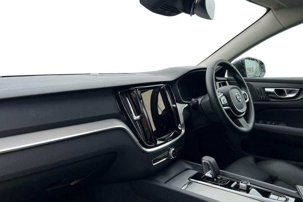 Volvo V60 Plus, B4 Mild Hybrid, Dark RE25AUF Grey #4