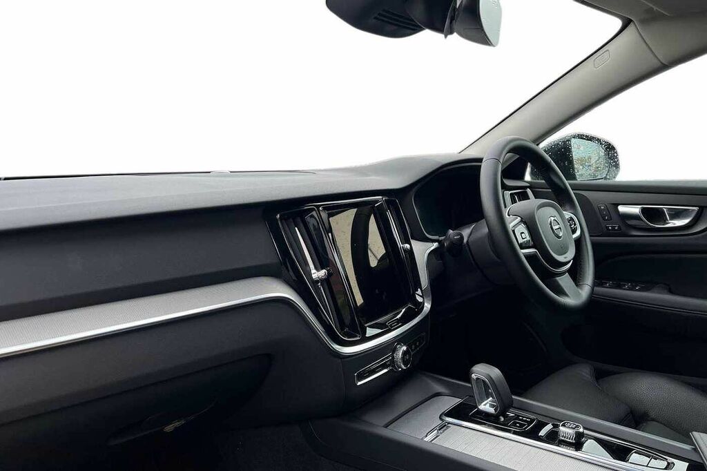 Volvo V60 Plus, B4 Mild Hybrid, Dark RE25AUF Grey #3