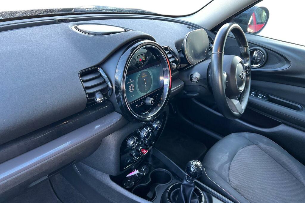Mini Clubman 1.5 Cooper Classic Euro 6 Ss 6Dr YY71VFC Black #2