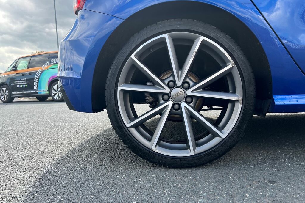Audi A1 1.4 Tfsi Cod Black Edition Sportback Euro 6 Ss FP66RZN Blue #5