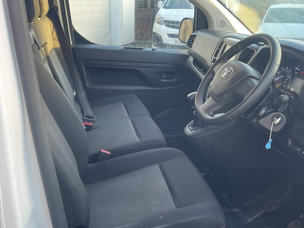 Toyota PROACE 1.5 Proace Icon 118 Bhp White #6