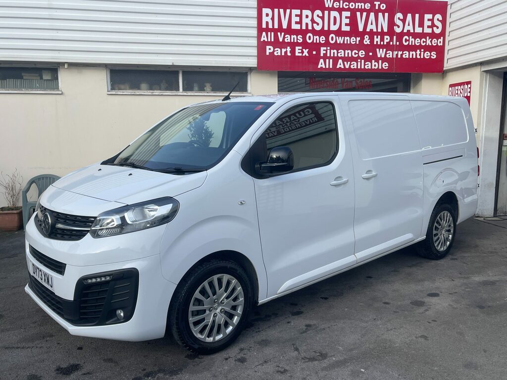Vauxhall Vivaro 1.5 Vivaro F2900 Professional Ss 100.6 Bhp DY73XWJ White #2
