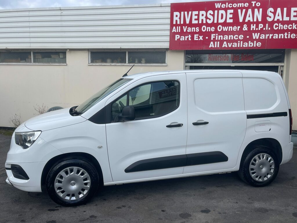 Vauxhall Combo 1.5 Combo 2300 Sportive Ss 100.6 Bhp DL70KZS White #2