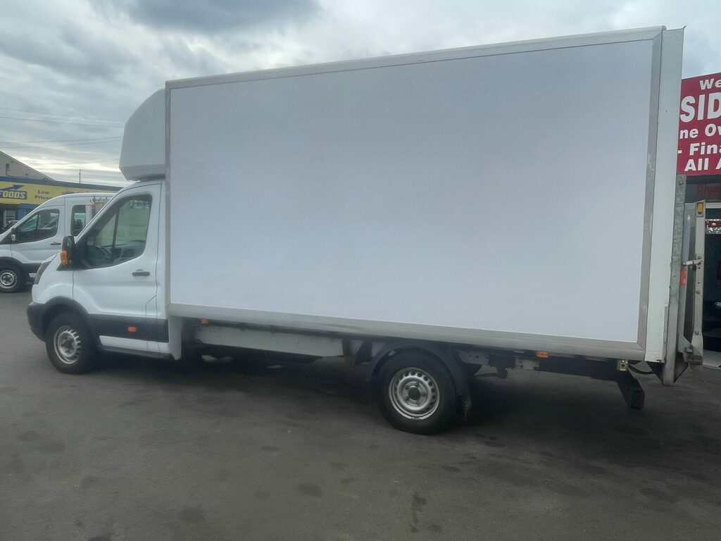 Ford Transit Custom 2.0 Transit 350 128.2 Bhp Luton L4 YT18YDH White #3