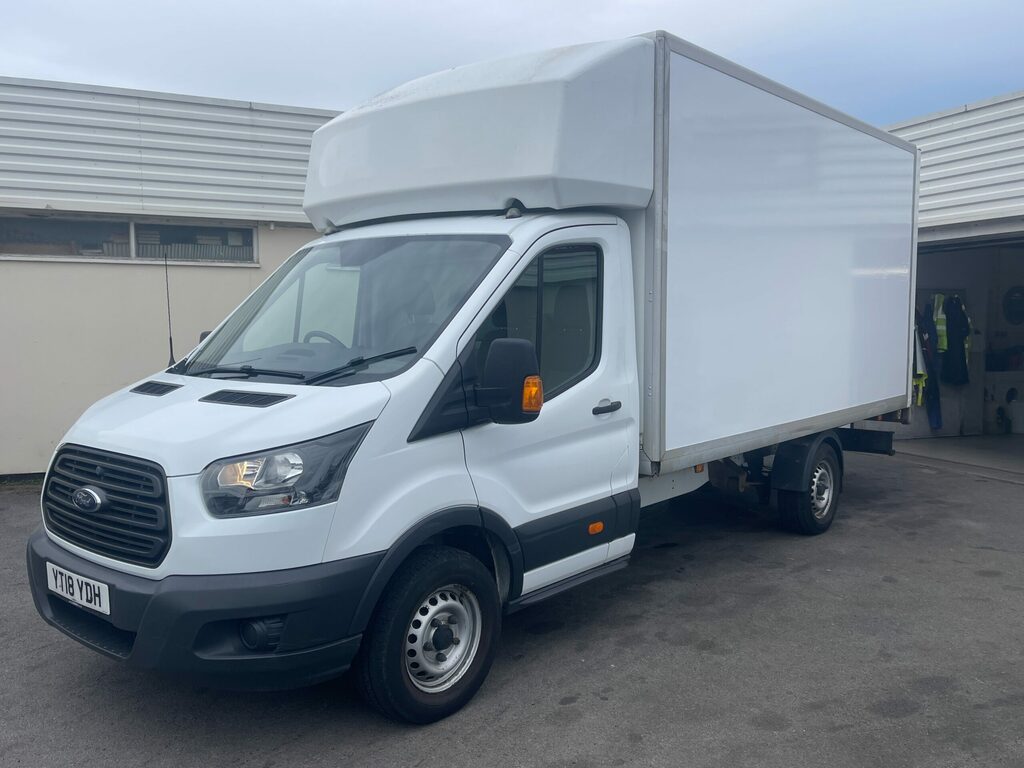 Ford Transit Custom 2.0 Transit 350 128.2 Bhp Luton L4 YT18YDH White #2