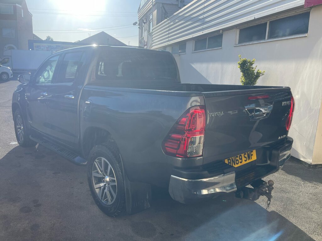 Toyota HILUX 2.4 Hi-luxury Invincible D-4d 4Wd Double Cab BN69SWF Grey #3