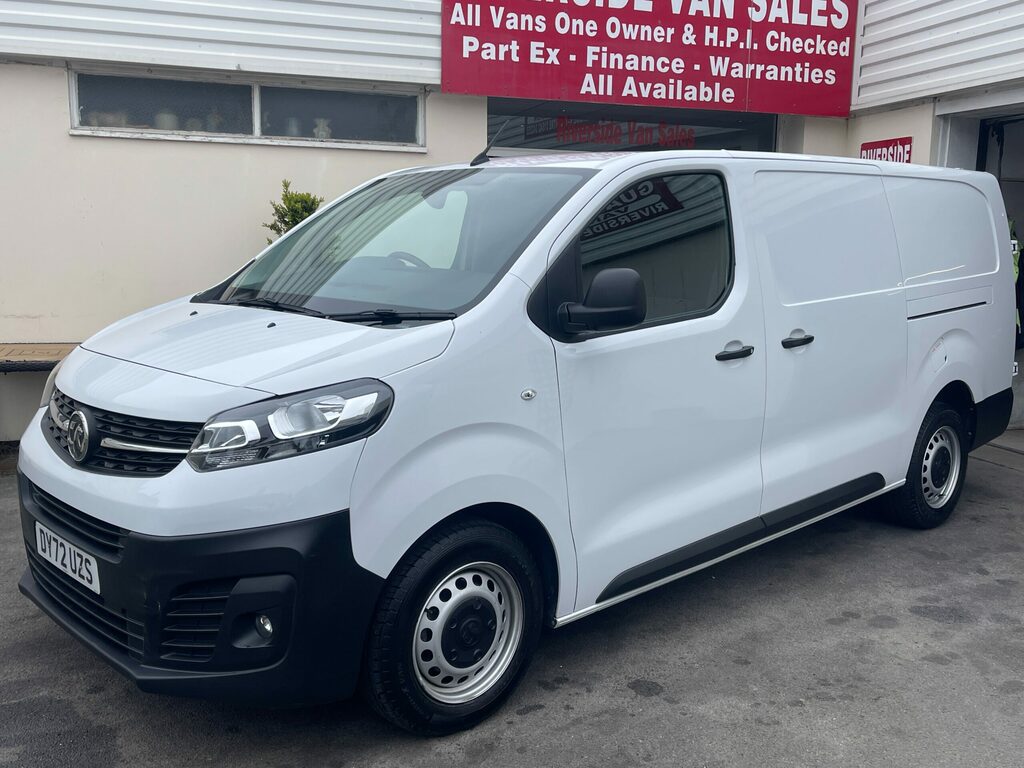 Vauxhall Vivaro 1.5 Vivaro F2900 Dynamic Ss 100.6 Bhp White