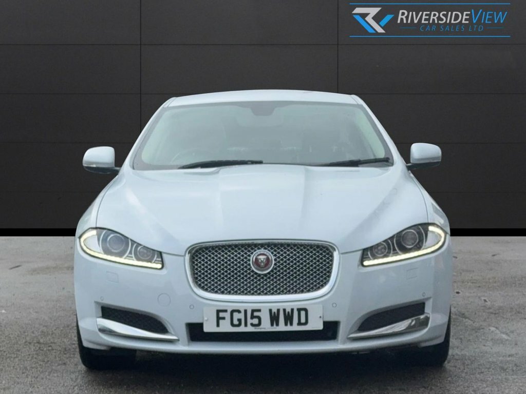 Jaguar XF 2.2L Portfolio FG15WWD White #3