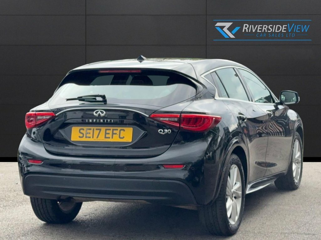 Infiniti Q30 1.5L Business Executive SE17EFC Black #4