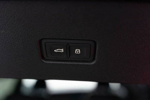 Audi Q8 Petrol Black #8