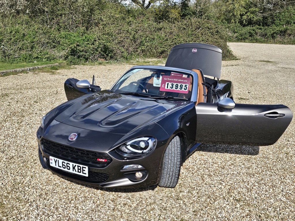 Fiat 124 Spider Classica 1.4 Multiair White #4