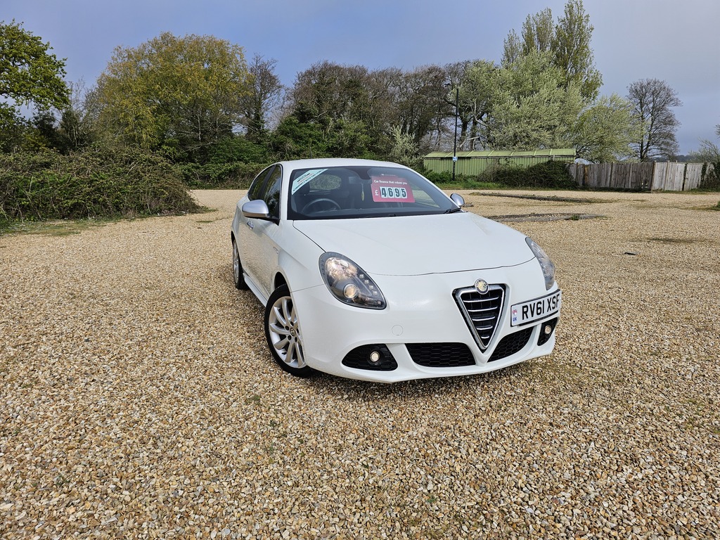 Alfa Romeo Hatchback Blue #3