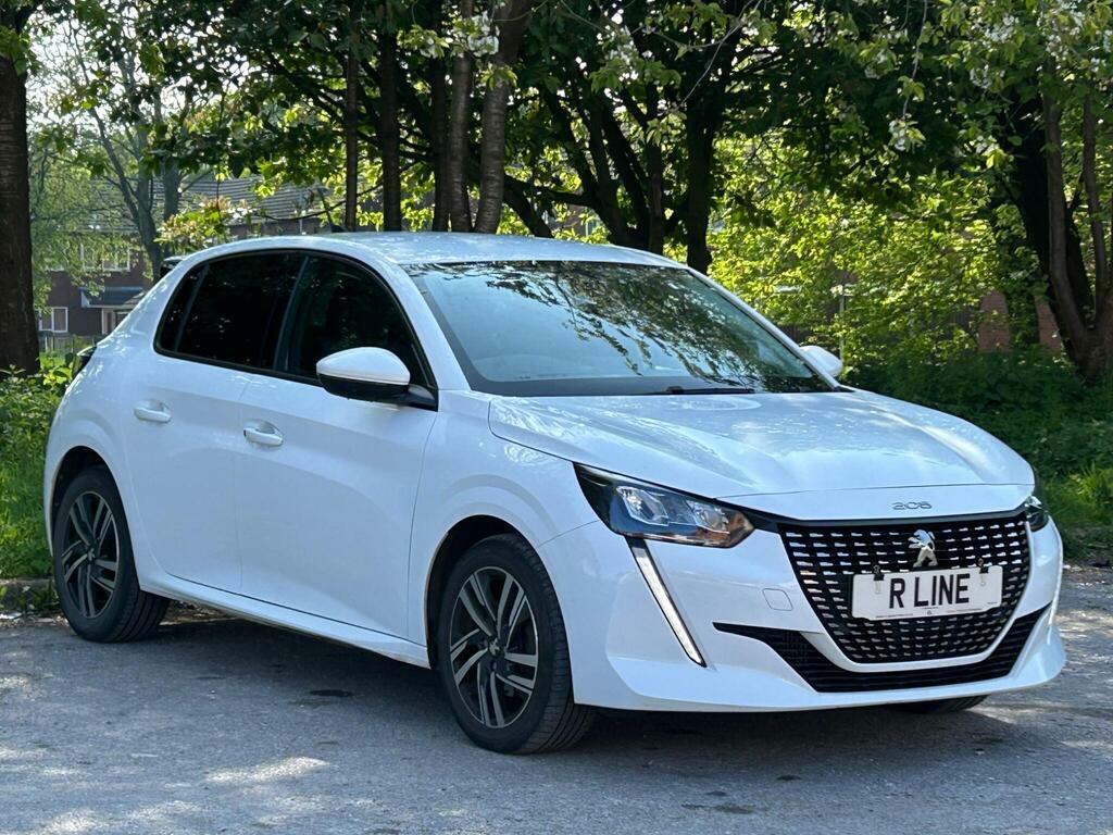Peugeot 208 1.2 Puretech Allure Premium Eat Euro 6 S S  White #4