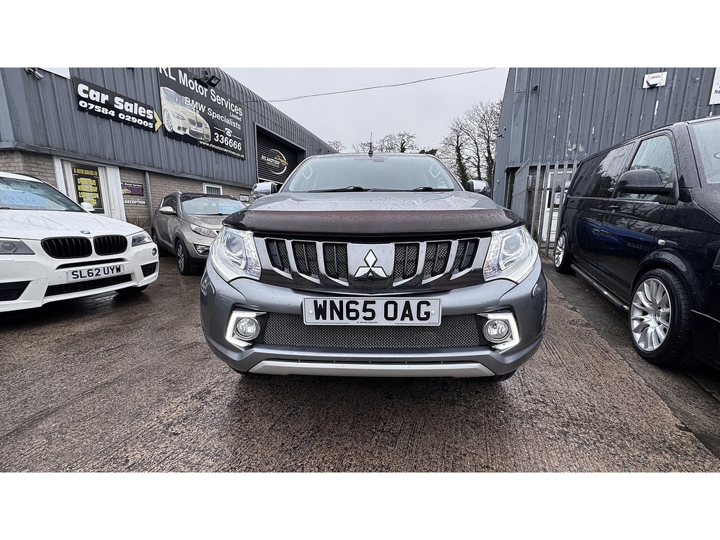 Mitsubishi L200 Di-d Dc Barbarian Grey #4