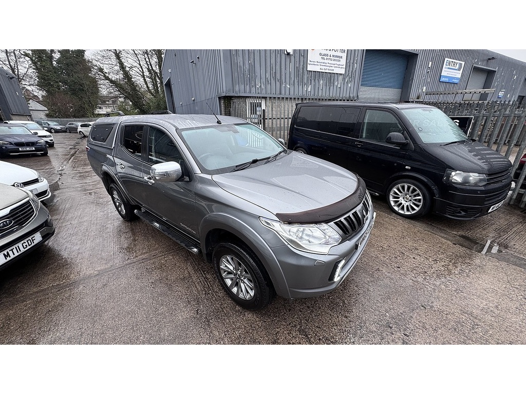 Mitsubishi L200 Di-d Dc Barbarian Grey #3