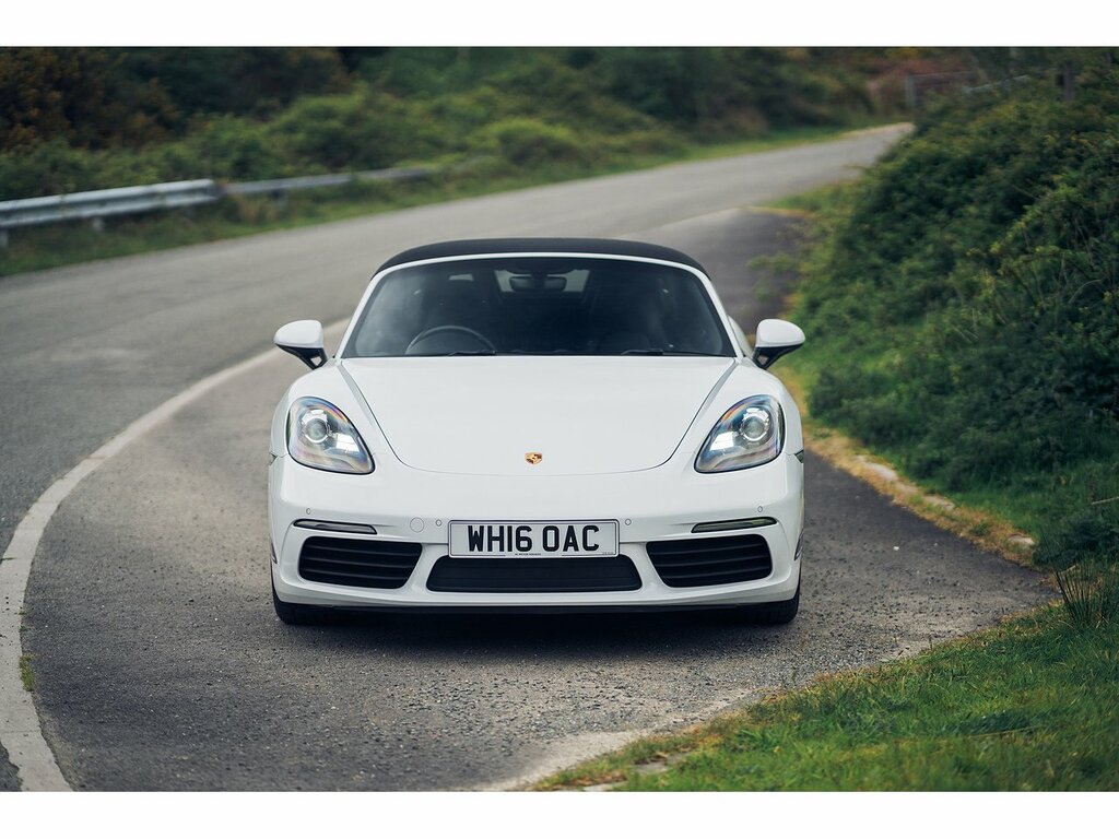 Porsche 718 Boxster T WH16OAC White #2