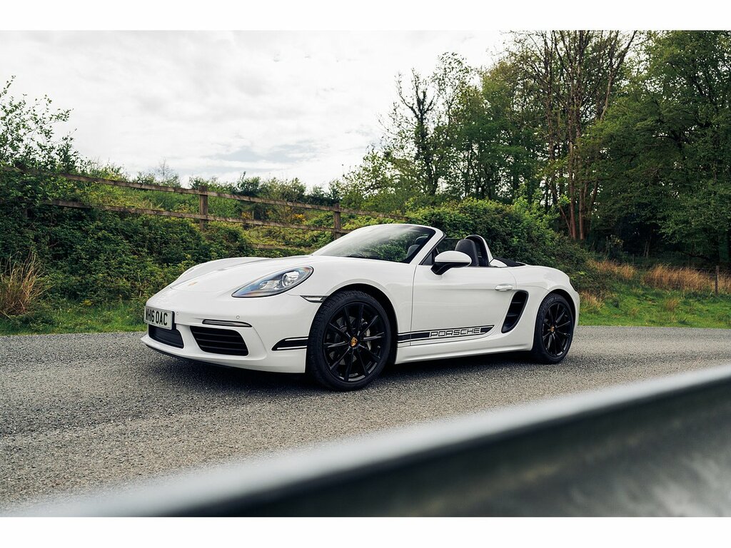 Porsche 718 Boxster T WH16OAC White #4