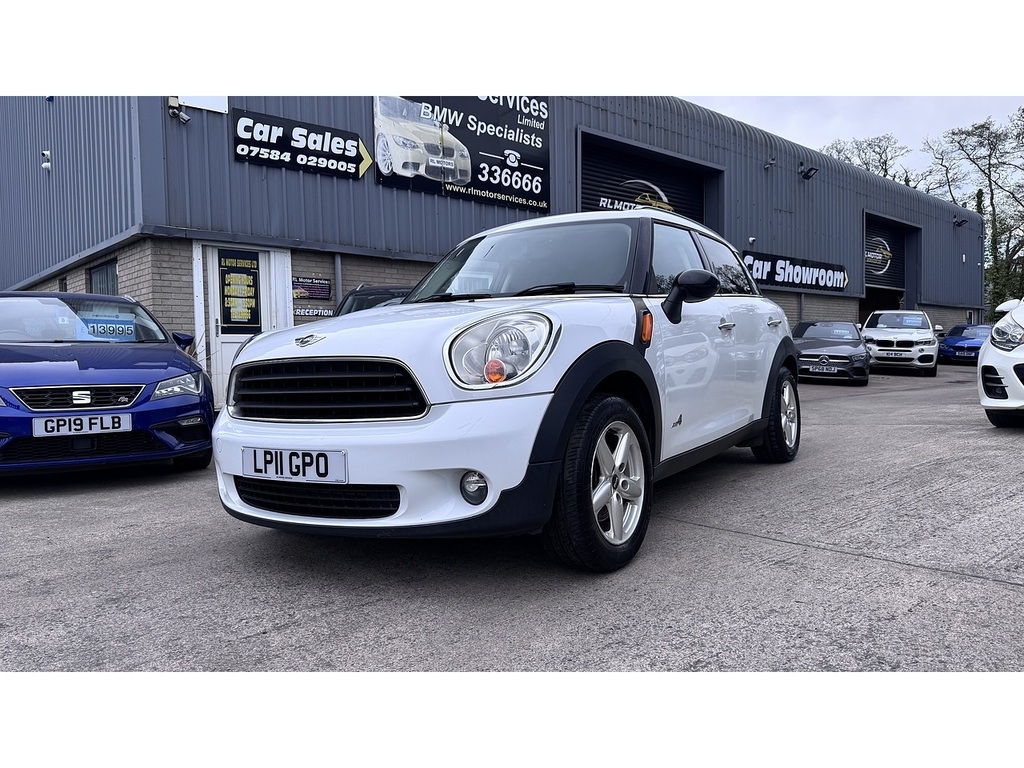 Mini Countryman Cooper D LP11GPO White