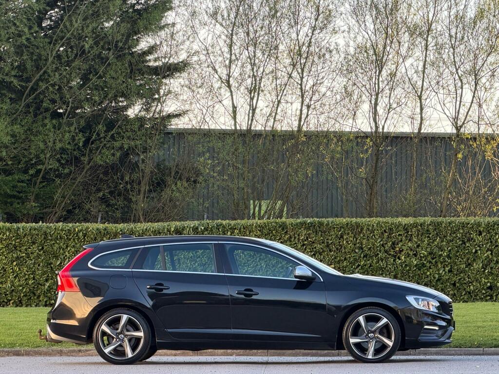 Volvo V60 2.0 D3 R-design Nav Euro 6 Ss Black #2
