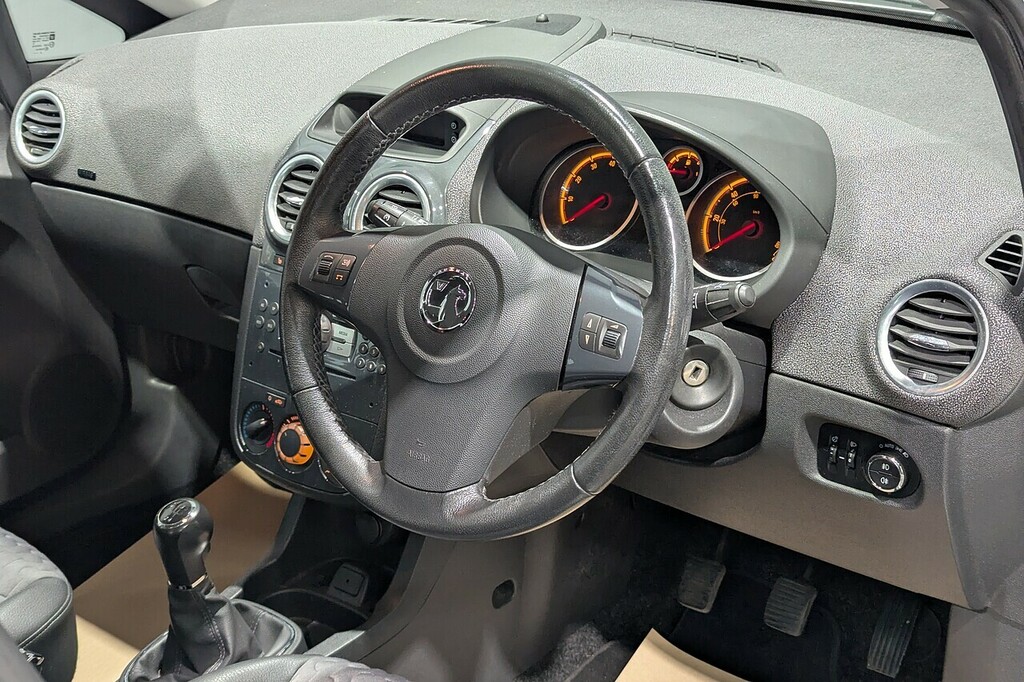 Vauxhall Corsa 1.4 16V Se Hatchback Wide Ratio Silver #2