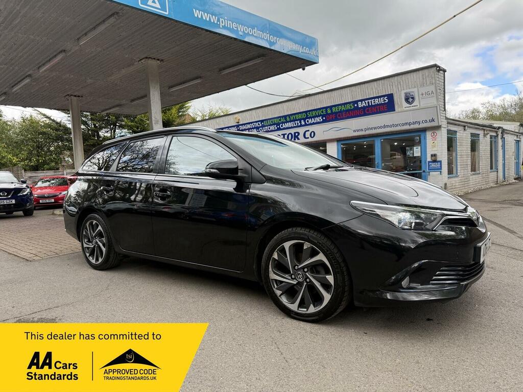 Toyota Auris 1.6 D-4d Design Touring Sports Euro 6 S S Black