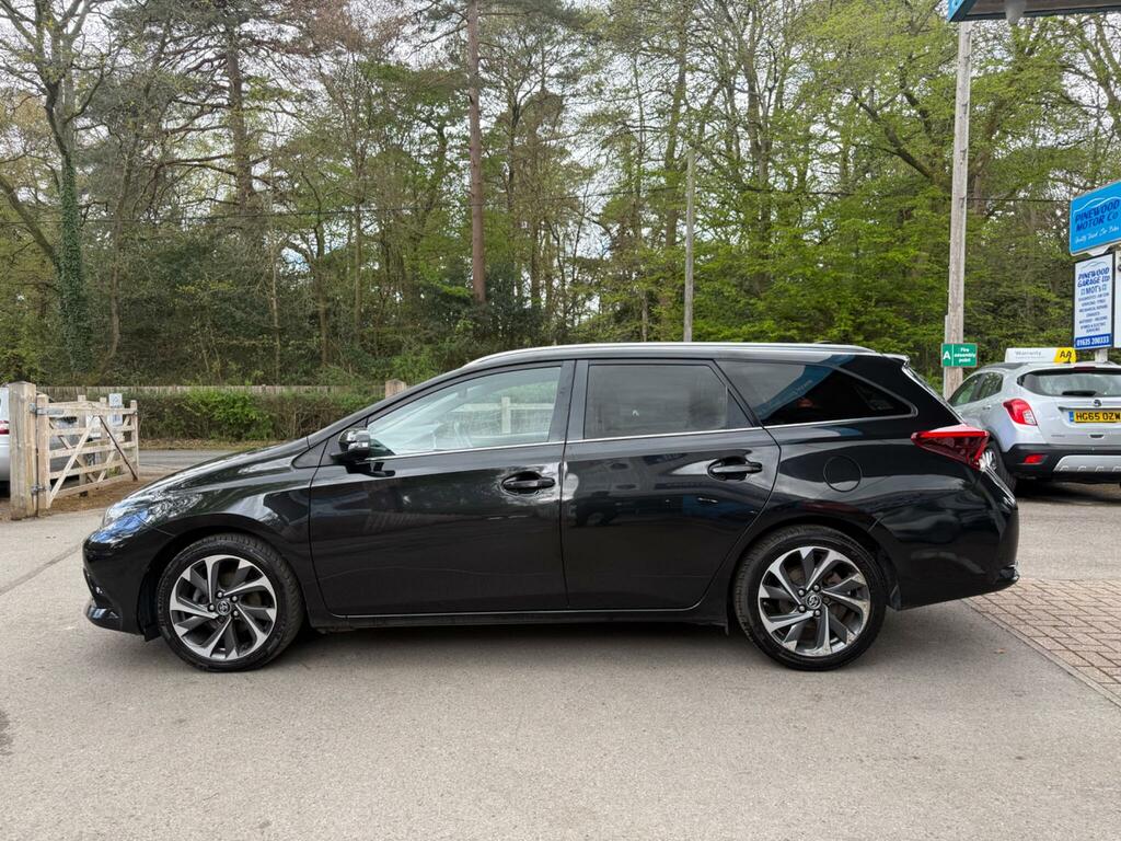 Toyota Auris 1.6 D-4d Design Touring Sports Euro 6 S S AO16CZE Black #6