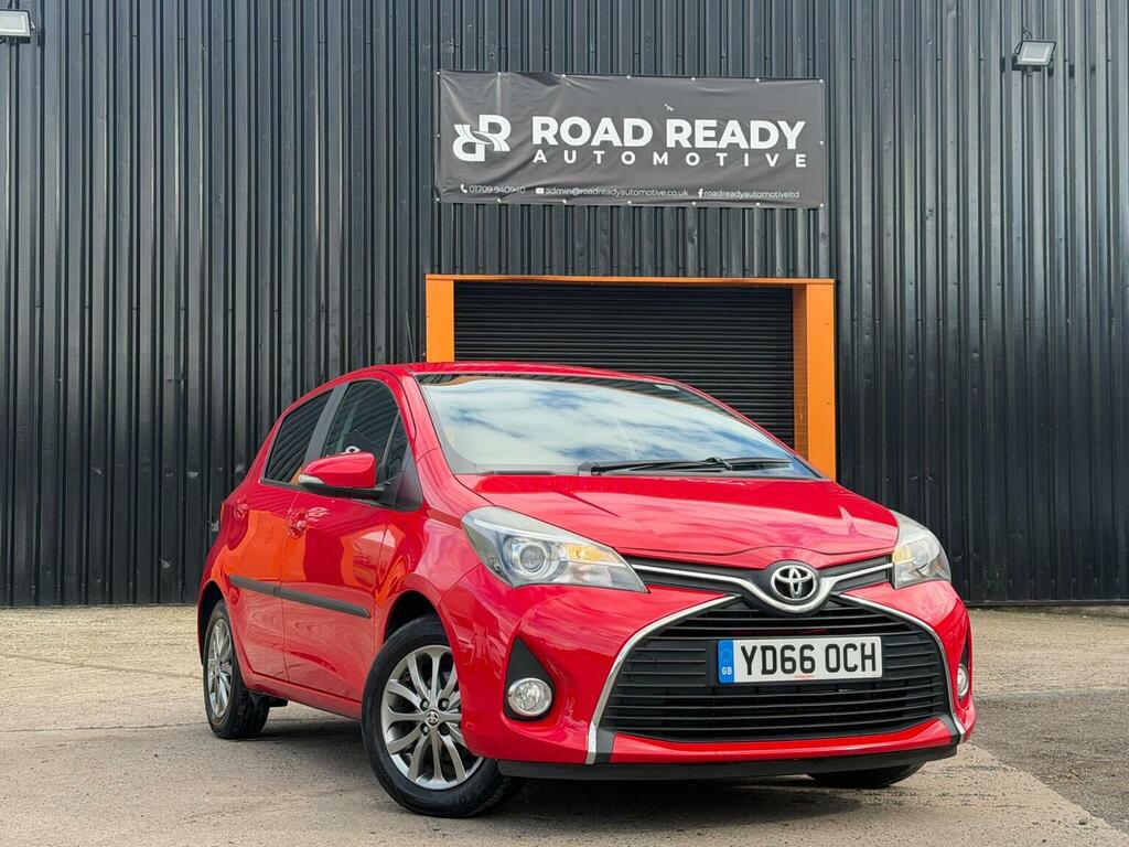 Toyota Yaris Hatchback 1.33 Dual Vvt-i Icon Euro 6 201666 Red
