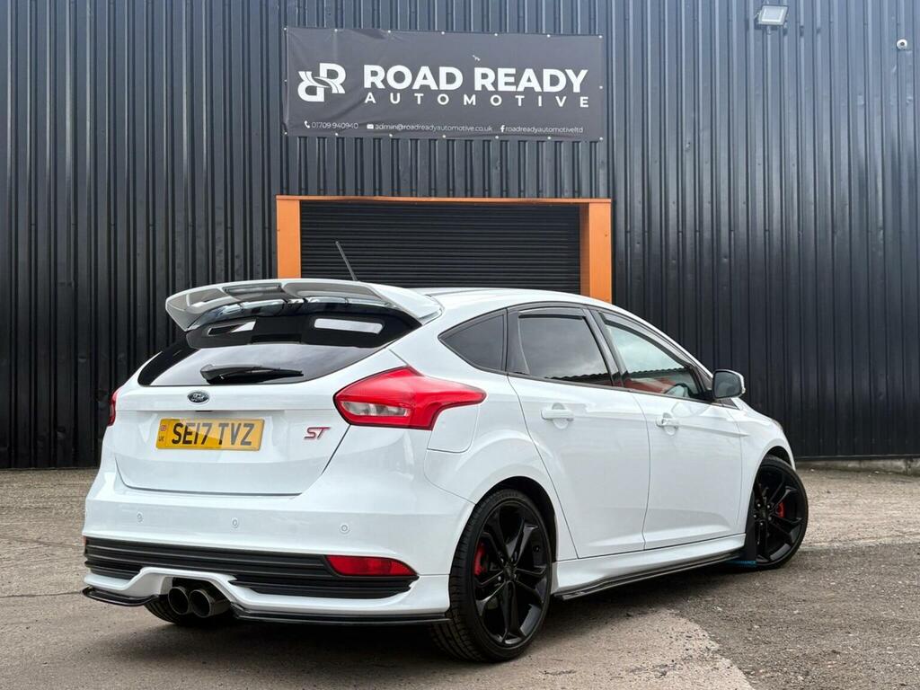 Ford Focus Hatchback 2.0T Ecoboost St-3 Euro 6 Ss 201 SE17TVZ White #4