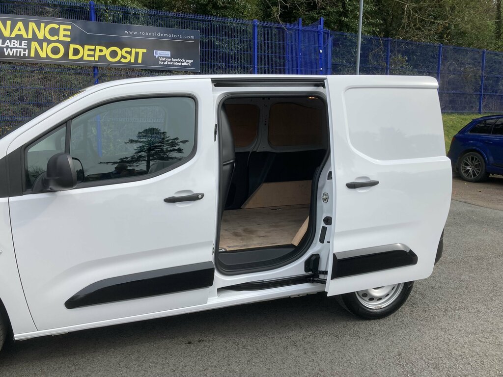 Citroen Berlingo Ex.vat 2024 Citroen Berlingo 1.5 Bhdi M Enterprise CF24NUP White #6
