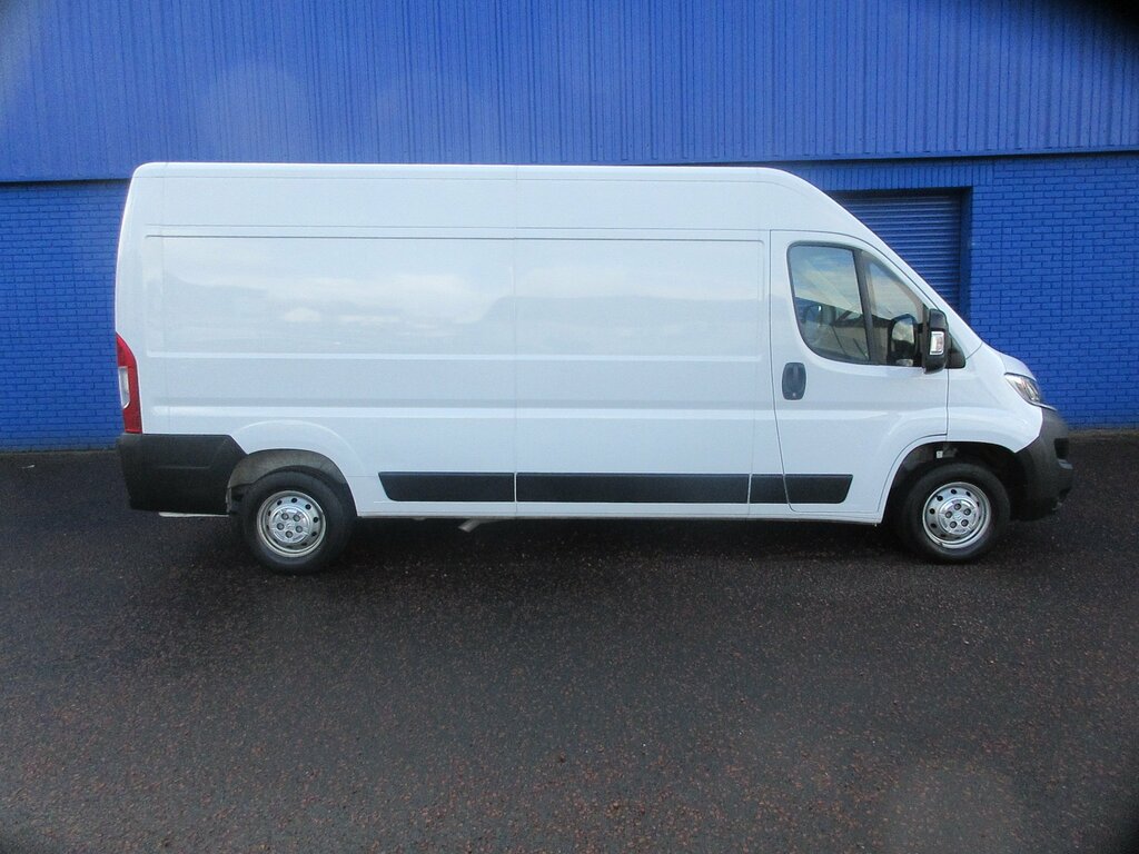 Citroen Relay Ex.vat 2024 Citroen Relay 2.2 35 L3h2 Enterprise E White #2