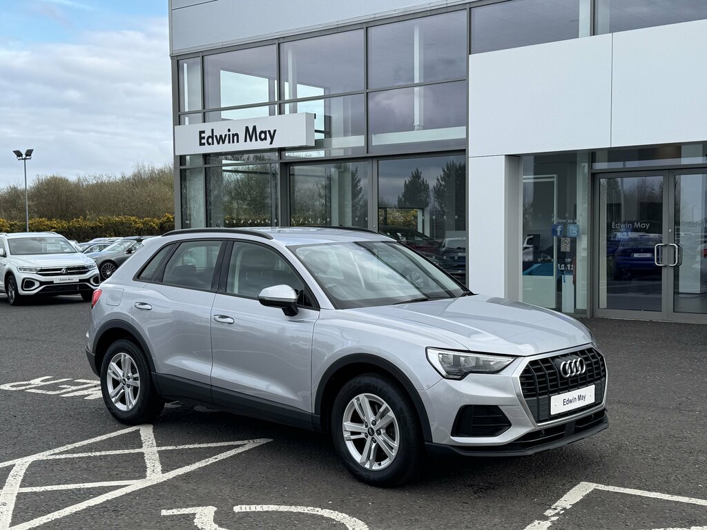 Audi Q3 2021 Audi Q3 Technik 35 Tdi 150Ps S-tronic Silver