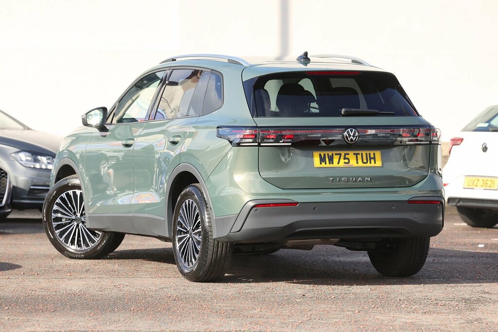Volkswagen Tiguan 2025 Volkswagen Tiguan 2.0 Match Tdi Dsg MW75TUH Green #3