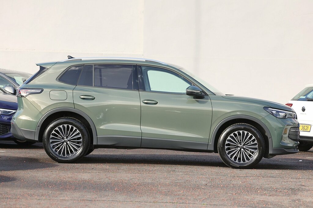 Volkswagen Tiguan 2025 Volkswagen Tiguan 2.0 Match Tdi Dsg MW75TUH Green #2
