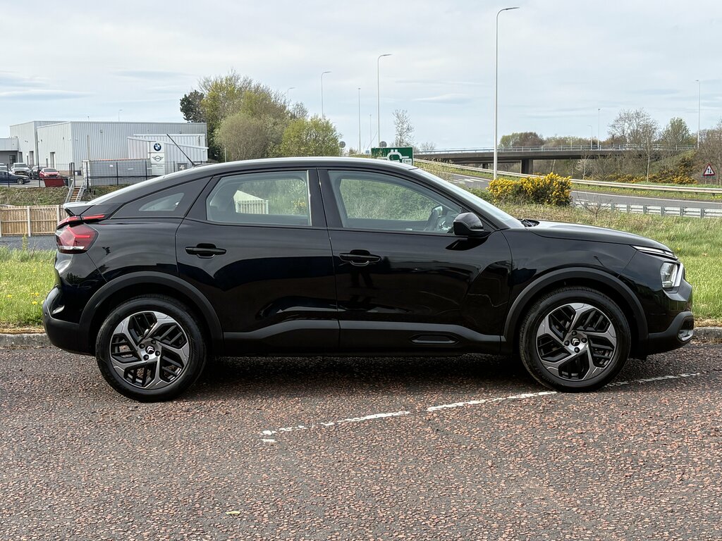 Citroen C4 2023 Citroen C4 1.2 Puretech Sense Plus Ss YGZ4239 Black #4