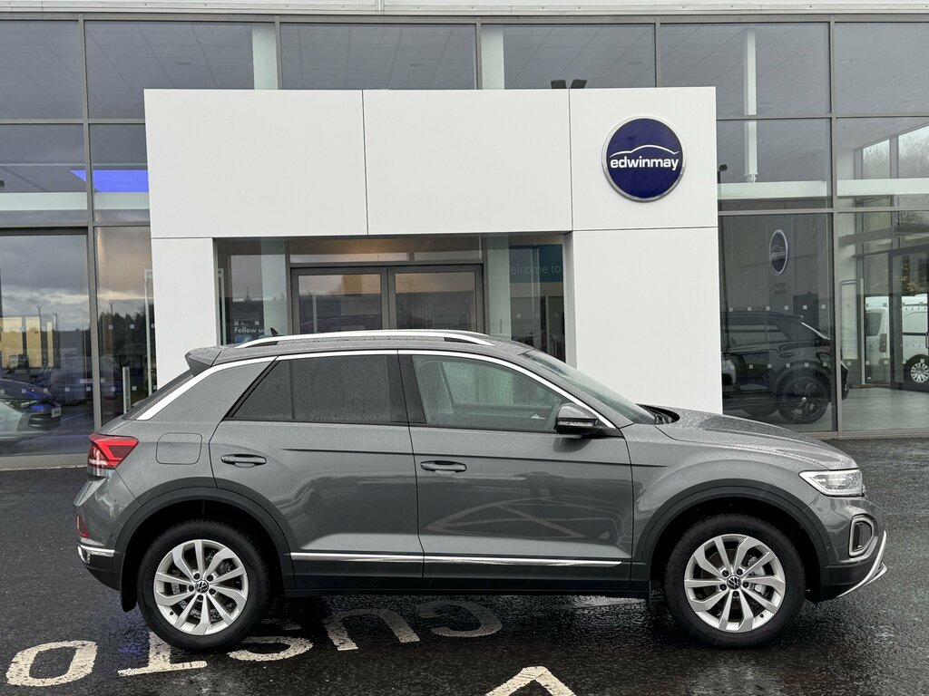 Volkswagen T-Roc 2025 Volkswagen T-roc Style 1.5 Tsi 150Ps Dsg Grey #2