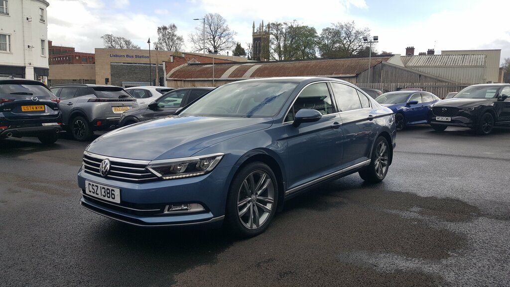 Volkswagen Passat 2018 Volkswagen Passat 1.4 Gt Tsi Blue #5
