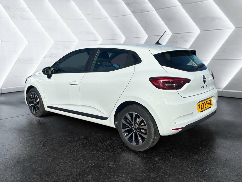 Renault Clio 2023 Renault Clio 1.0 Evolution Tce YA72FHZ White #4
