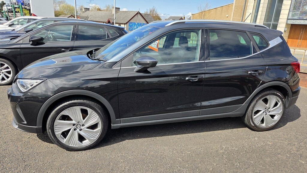 Seat Arona 2023 Seat Arona 1.0 Tsi Fr Edition SXZ2334 Black #2