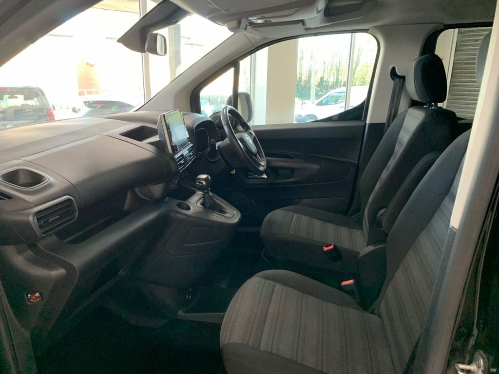 Vauxhall Combo Life 1.5L Se FY21UOO Black #6