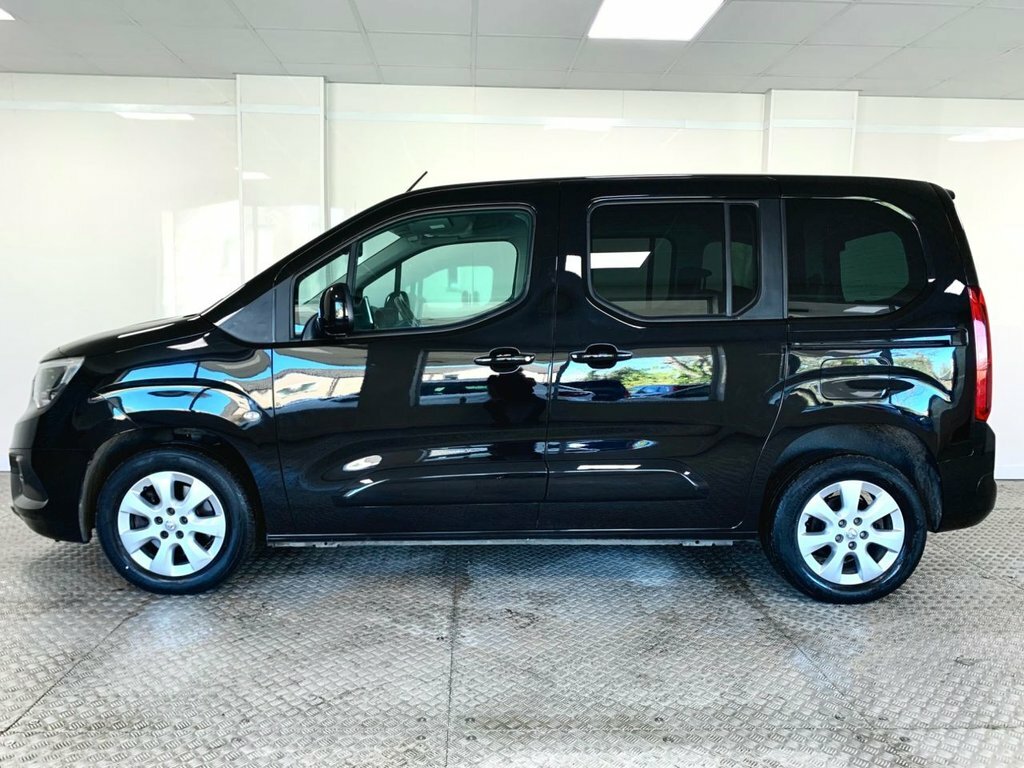 Vauxhall Combo Life 1.5L Se FY21UOO Black #4