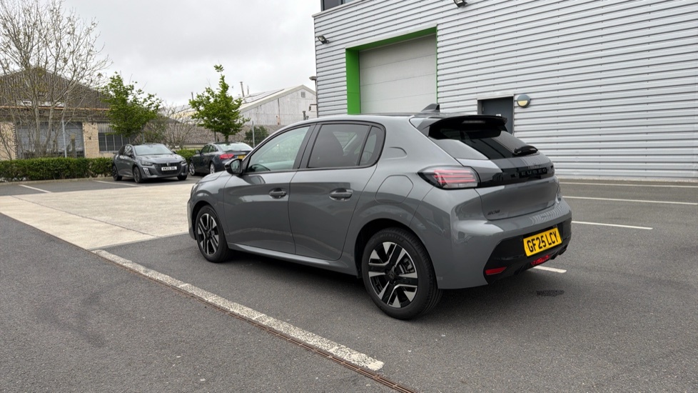 Peugeot 208 1.2 Puretech Allure Hatchback Eu GF25LCY  #5