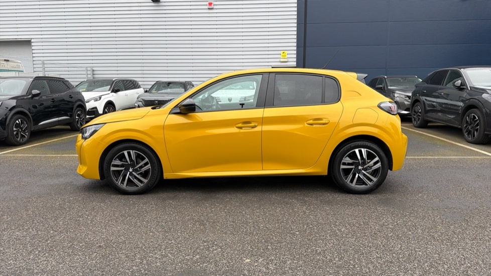 Peugeot 208 1.2 Puretech Active Premium Hatchback GK23SXN  #6