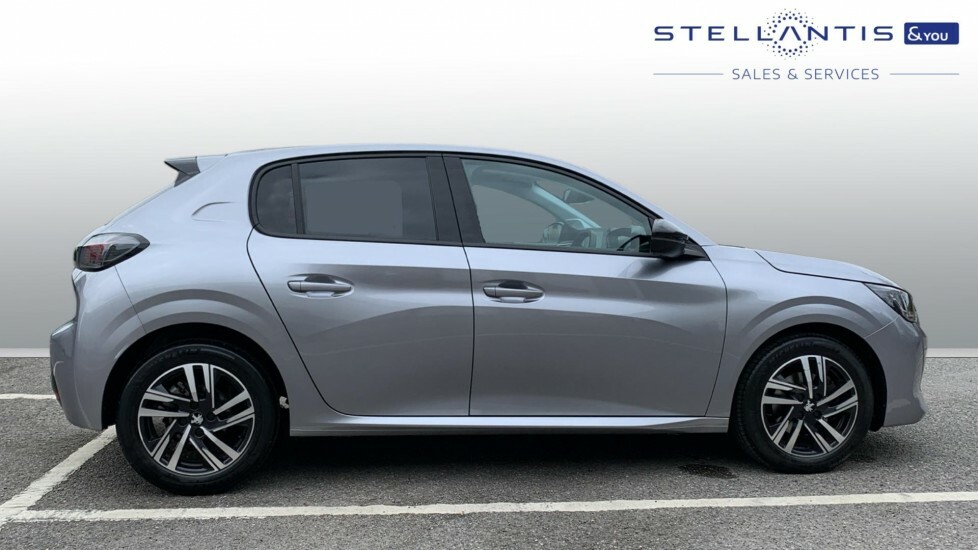 Peugeot 208 1.2 Puretech Allure Premium Hatchback LB23FZC  #2
