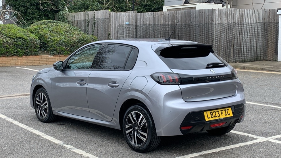 Peugeot 208 1.2 Puretech Allure Premium Hatchback LB23FZC  #5