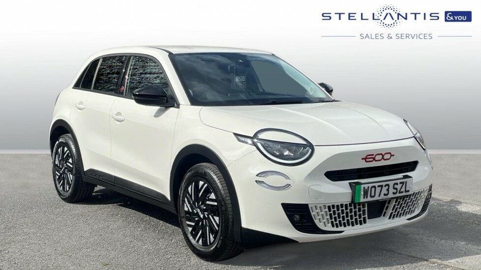 Fiat 600e 54Kwh Red Suv 156 Ps 