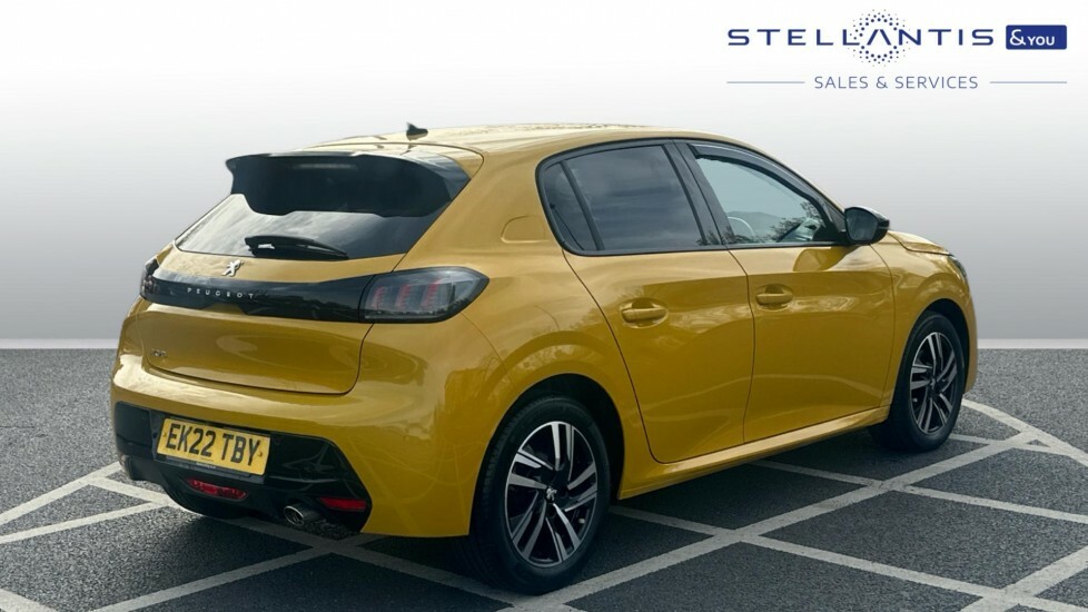Peugeot 208 1.2 Puretech Allure Premium Hatchback E EK22TBY  #3