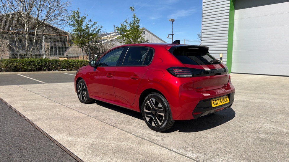 Peugeot 208 1.2 Puretech Allure Hatchback Eu GD74ULK  #5
